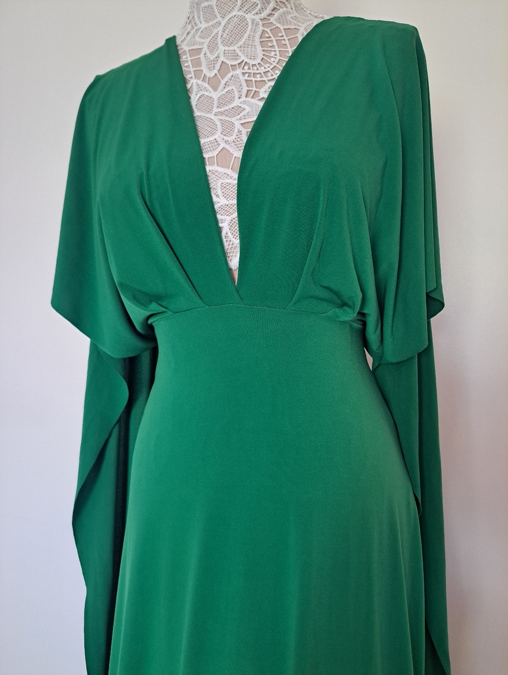 Von Vonni Convertible Maxi Dress Green . - Picture 3 of 12